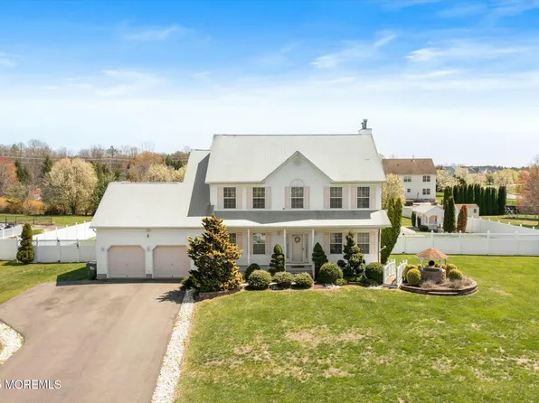 9 Huckleberry Lane, New Egypt, NJ 08533