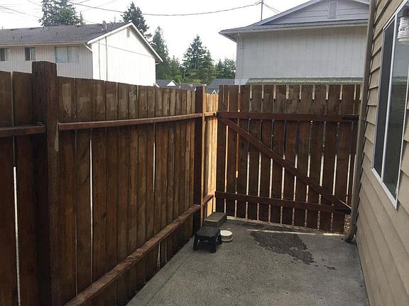 4th image of 20415 28th Ave W #C