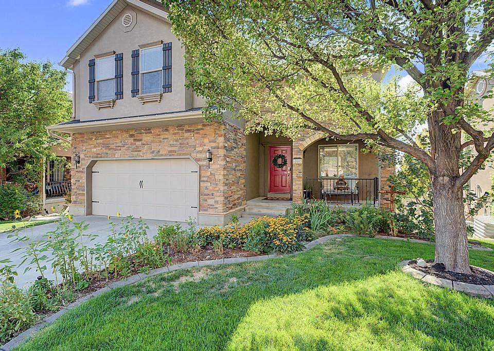 1st image of 10503 N Doral Dr