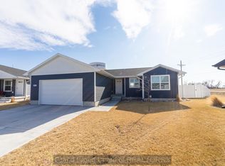4375 Dawn St, Grand Island, NE 68803