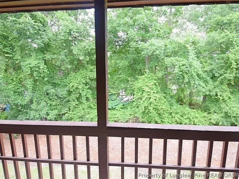 629 Gables Ct — Photo 15