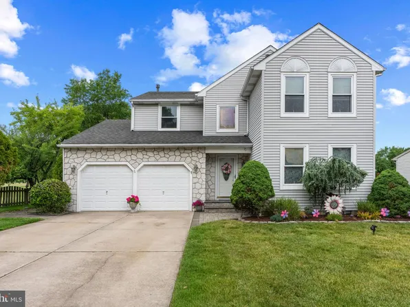 1 Tenby Ln, Marlton, NJ 08053