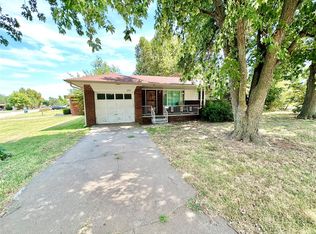 2512 N Thornton Dr, Midwest City, OK 73110