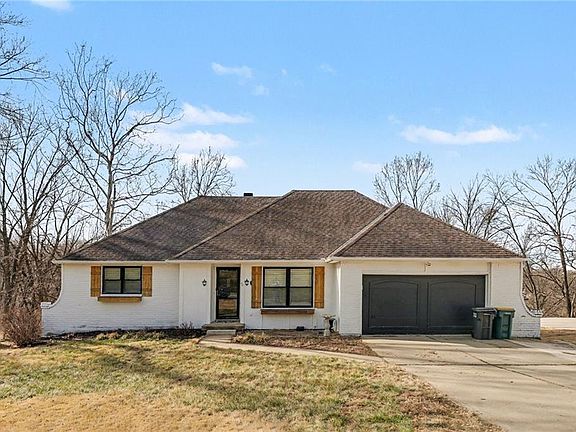 2nd image of 6706 NW Lawson Ln