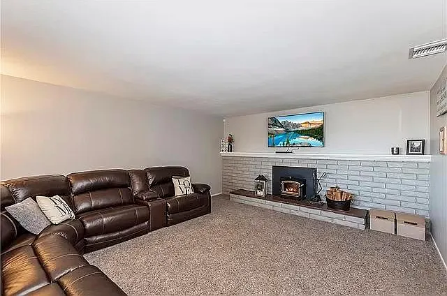 15103 Wilson Ct — Photo 6