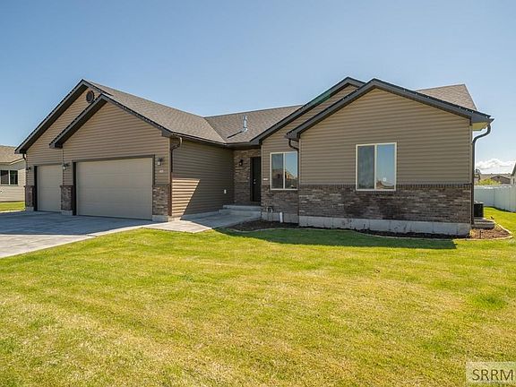 2nd image of 2880 N Golden Rod Dr