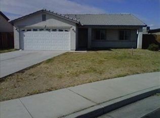 1210 Engelberg Dr, Bakersfield, CA 93307