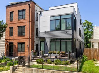 725 Kenyon St NW #1, Washington, DC 20010