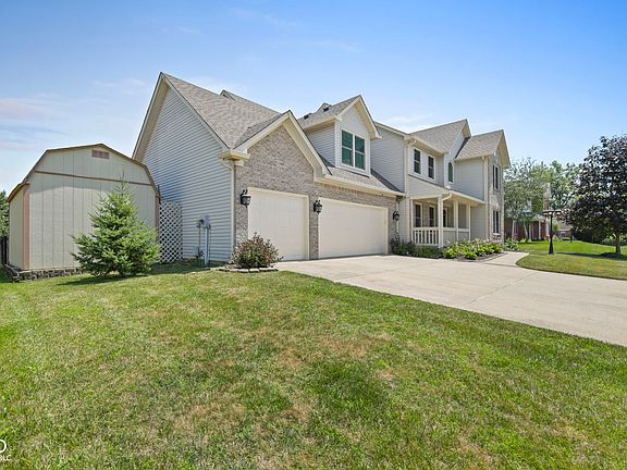 4th image of 7975 Meadow Bend Cir