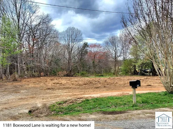 1181 Boxwood Ln, Bassett, VA 24055