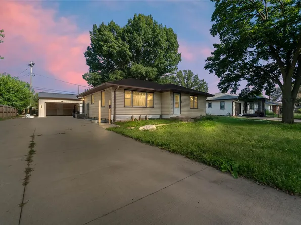 113 NW Scott St, Ankeny, IA 50023
