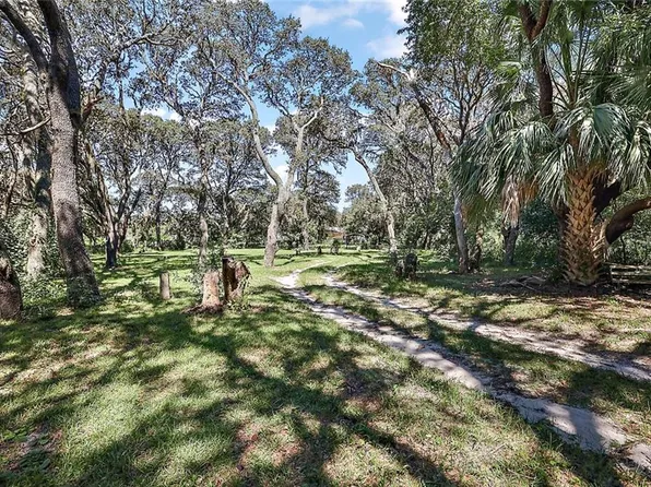 14755 SE 180th St, Weirsdale, FL 32195