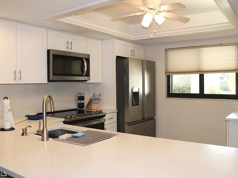6328 Sugar Bush Ln #B — Photo 10