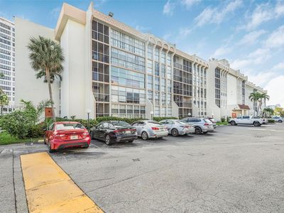 501 Three Islands Blvd APT 519, Hallandale, FL, 33009