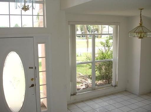 4th image of 8602 Primrose Dr