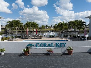 3927 SE 11th Pl #107, Cape Coral, FL 33904