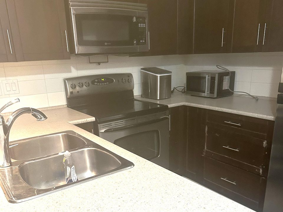 1st image of 46289 Yale Rd #301