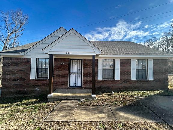 2nd image of 2387 Rosehaven Ave
