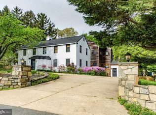 1134 Towlston Rd, Great Falls, VA 22066