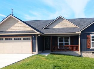 2360 Bowser Rd, Cookeville, TN 38506