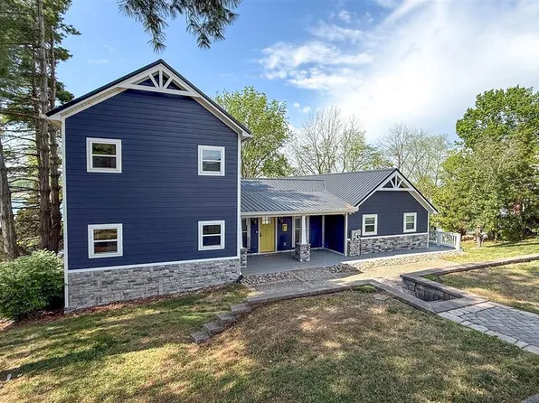 404 Yellow Buckeye Ln, Glasgow, KY 42141