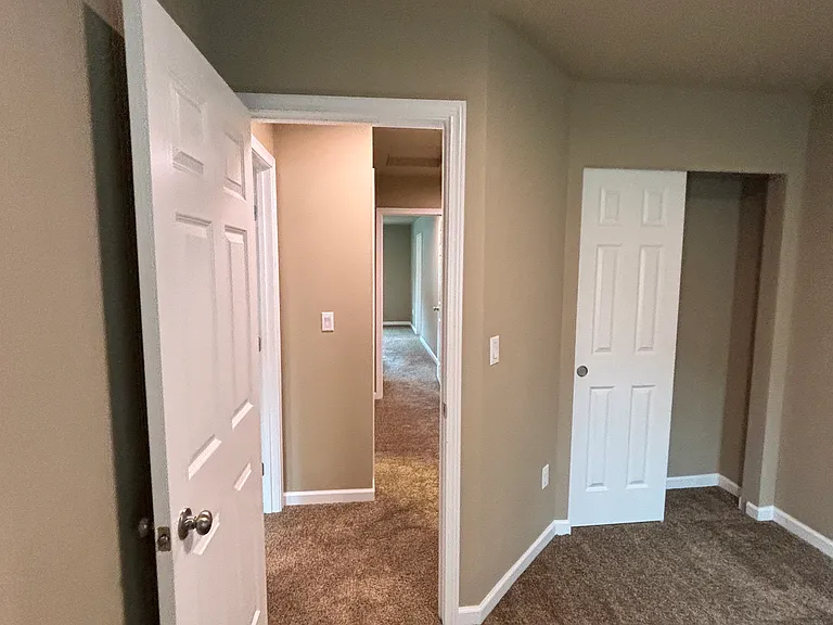 633 Hansen St SE #A — Photo 23