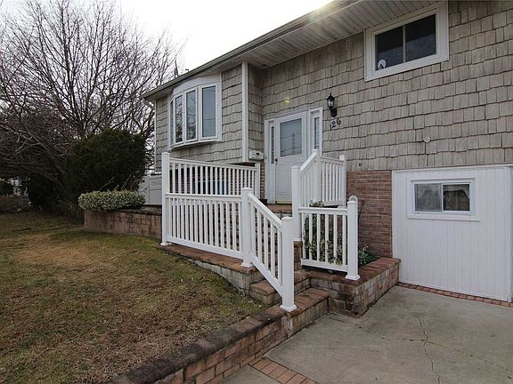 5th image of 126 Sherman St