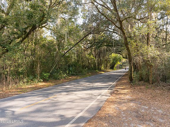 2nd image of Meridian Rd