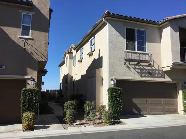 19544 Laroda Ln, Santa Clarita, CA 91350