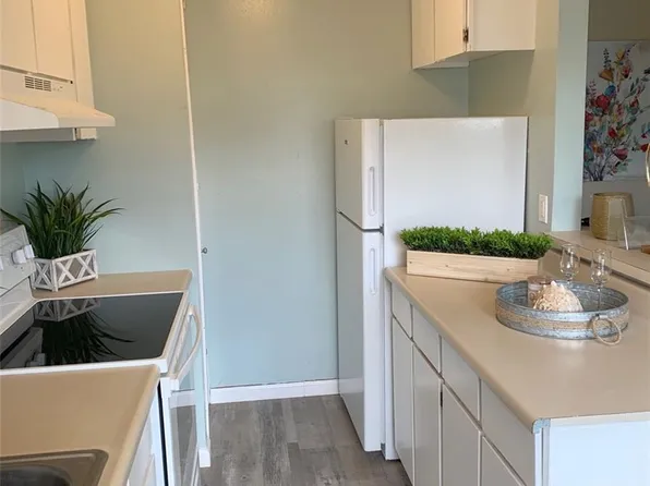 68-077 Au St APT 3A, Waialua, HI 96791