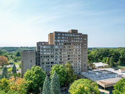 250 Hammond Pond Pkwy APT 1510S, Newton, MA, 02467