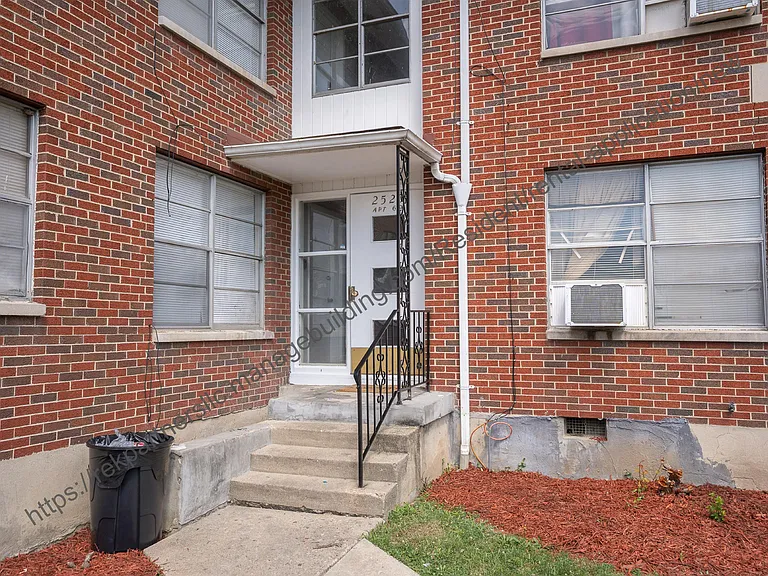 2525 Lakeview Ave #5 — Photo 16