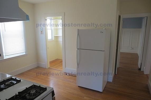 3rd image of 16 Elmira St #76