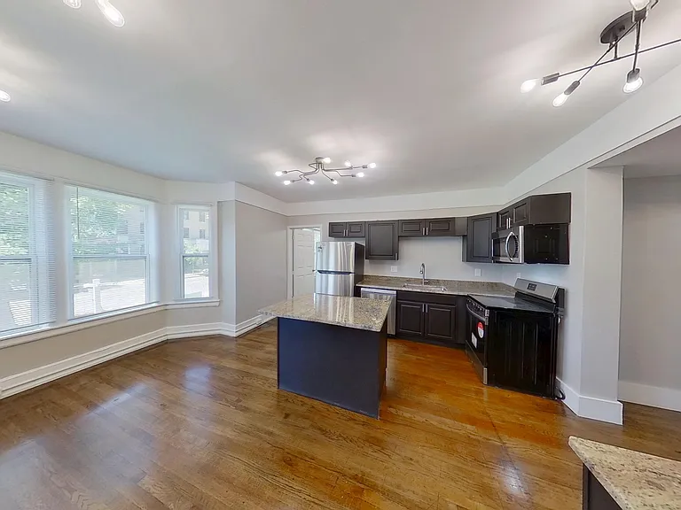 1084 Van Dyke St #102 — Photo 5