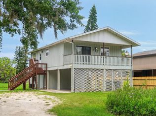 807 4th Ave SW, Ruskin, FL 33570