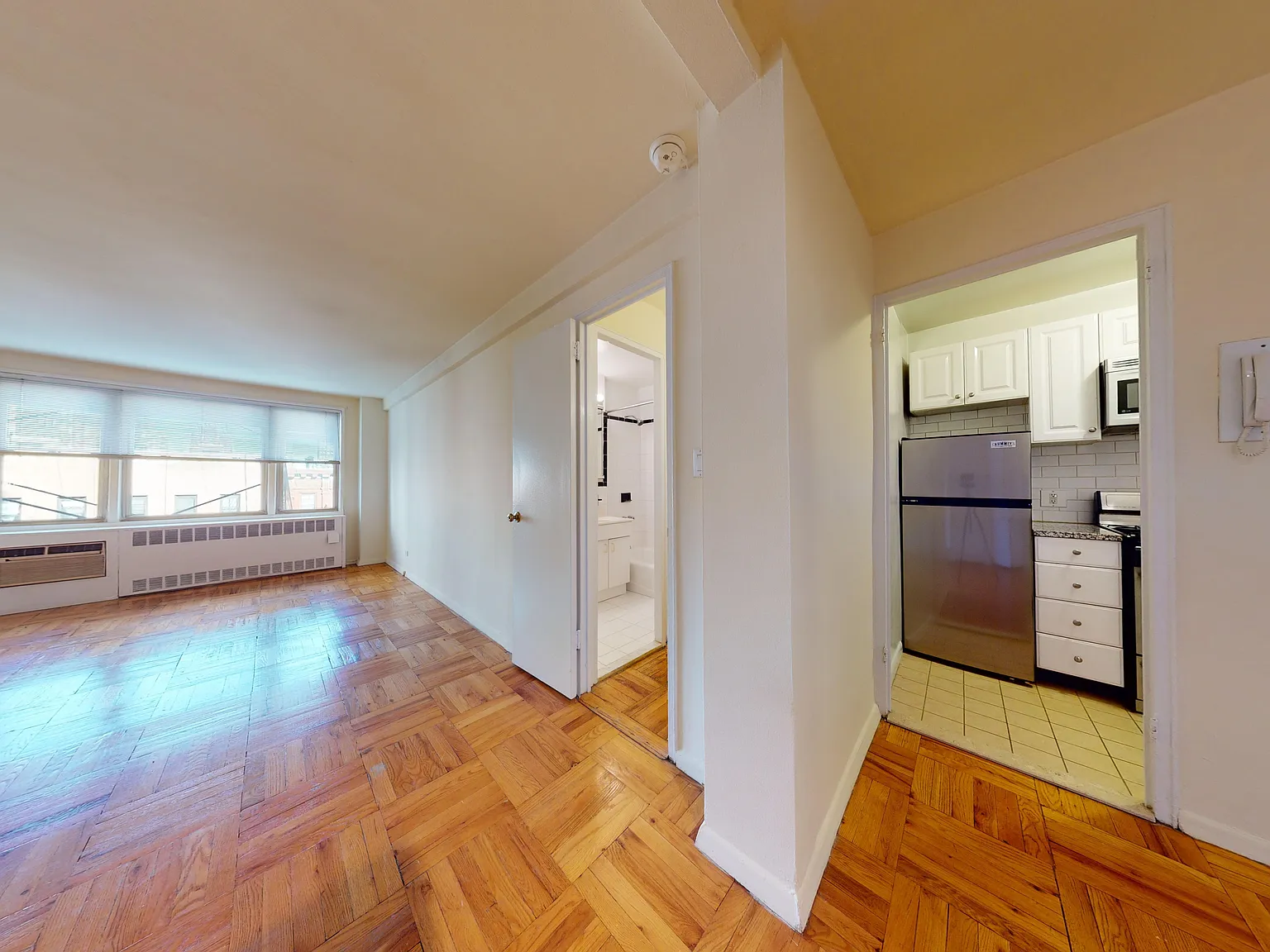 336 East 86th Street — Photo 3