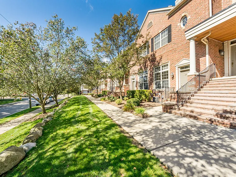 695 River Park Village Blvd — Photo 20