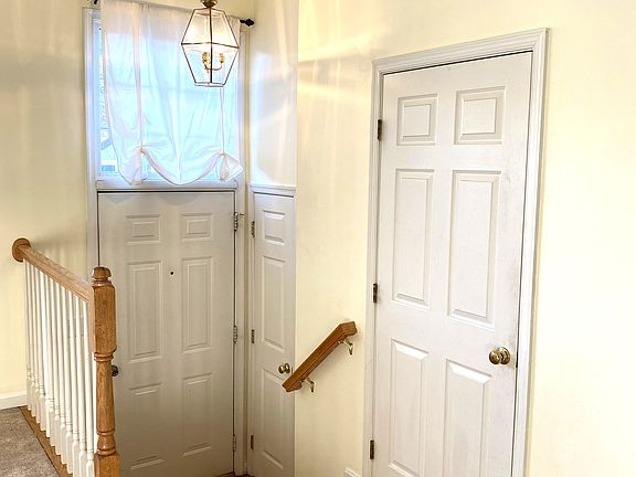 2nd image of 6006 Madison Overlook Ct