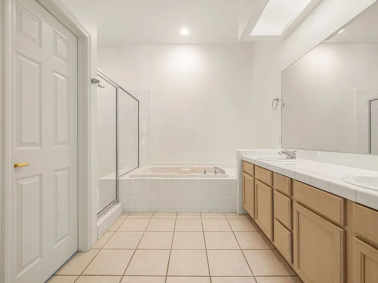 18 Tucson Cir — Photo 23