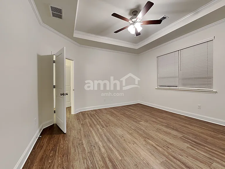 5065 Hudson Valley Dr — Photo 14