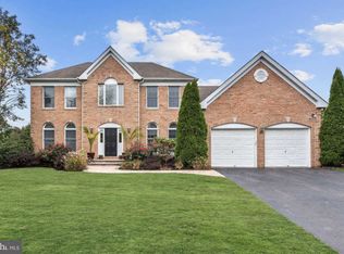 29 Brooks Rd, Moorestown, NJ 08057