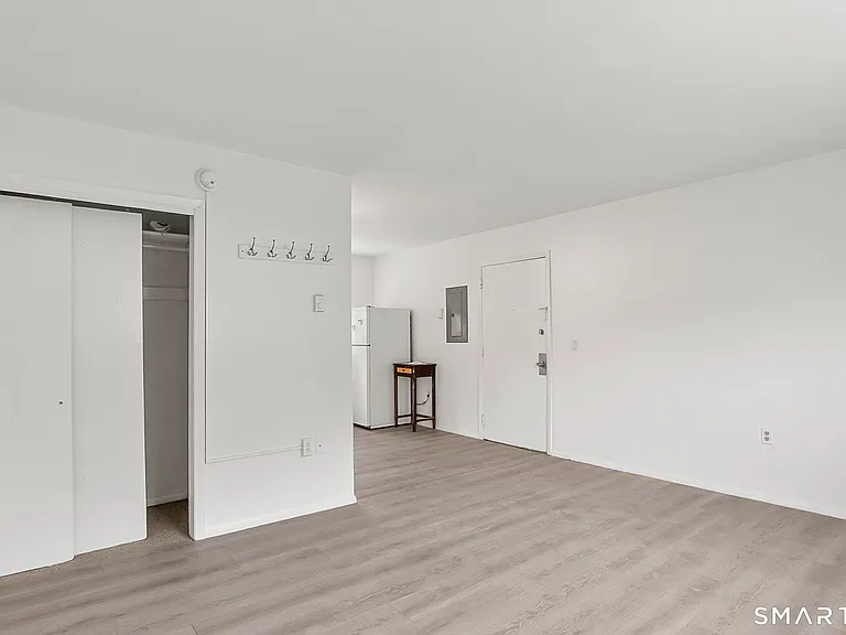 36 Woodbury Ave #2A — Photo 5