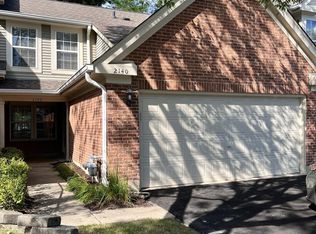 2140 Stirling Ct, Hanover Park, IL 60133
