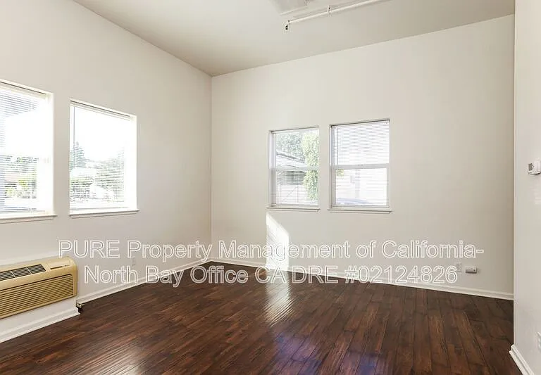 154 Railroad Ave #E — Photo 7