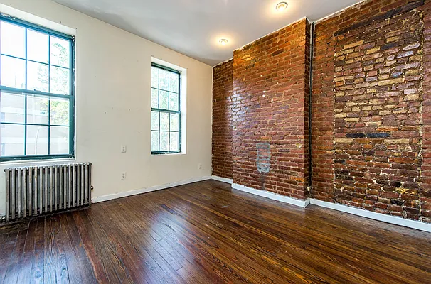 Rented by Nooklyn NYC LLC | media 58