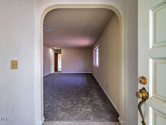 3rd image of 1612 Ocotillo Ave