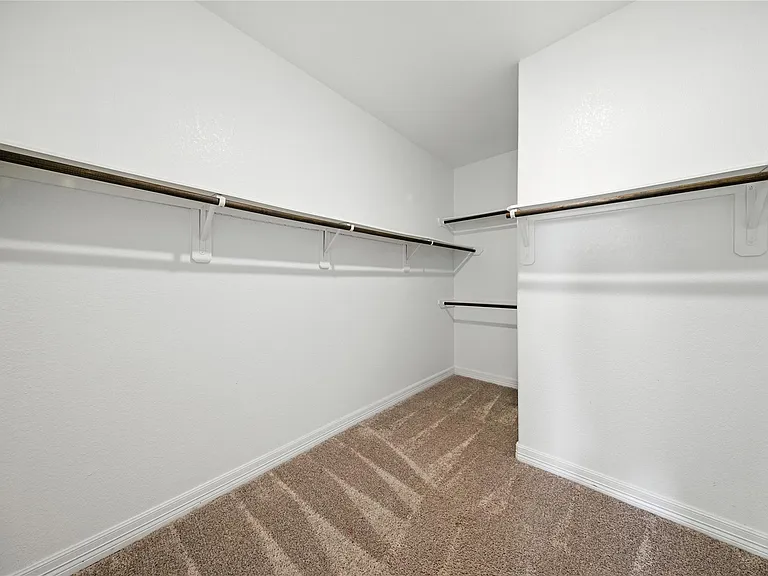 2072 Brookmont Dr — Photo 24