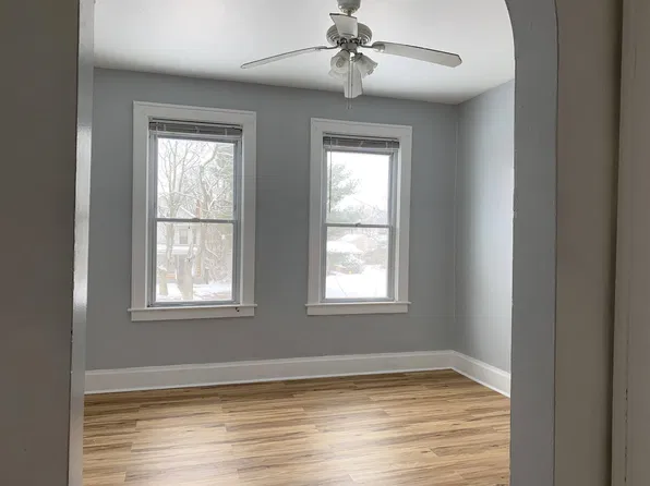 322 Woodlawn Rd #2, Steubenville, OH 43952