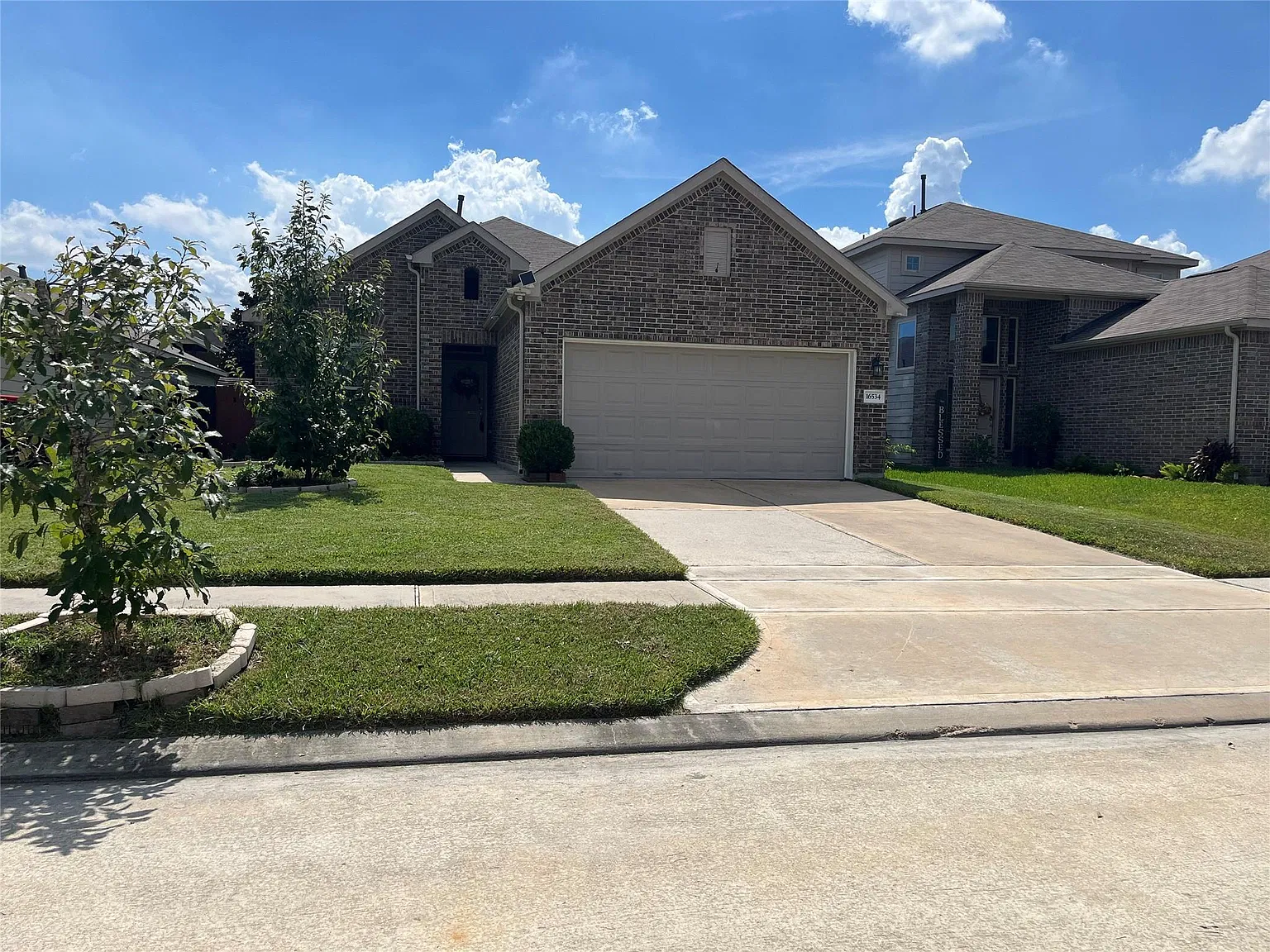 4 bed, 3.0 bath, 1732 sqft, $2,250 — Photo 2