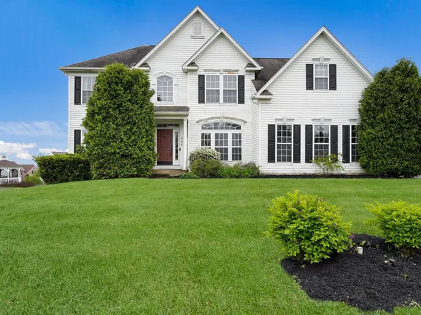 426 Winding Ln, Chalfont, PA 18914